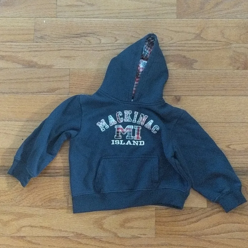 Michigan Mackinac Island sweatshirt 4T